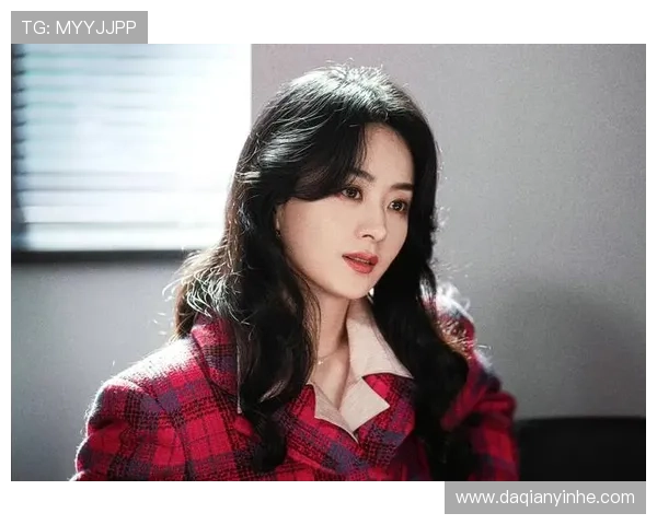 围绕呼叫大明星展开的幕后追光逐梦与青春蜕变温情故事